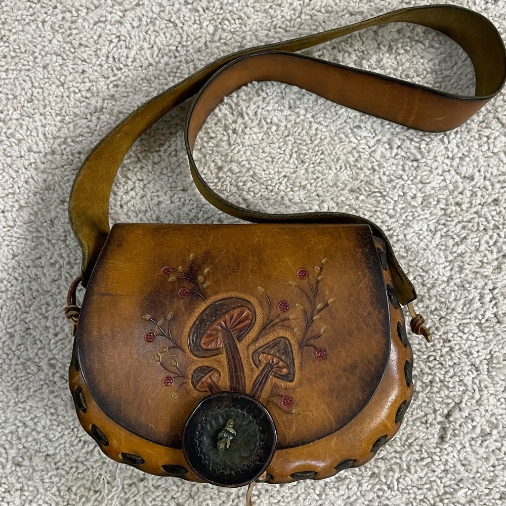 Vintage 70s TOOLED Brown Leather Laced  MUSHROOM Hippie PURSE Boho SHOULDER BAG